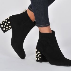 Stuart Weitzman Pearl Black Booties